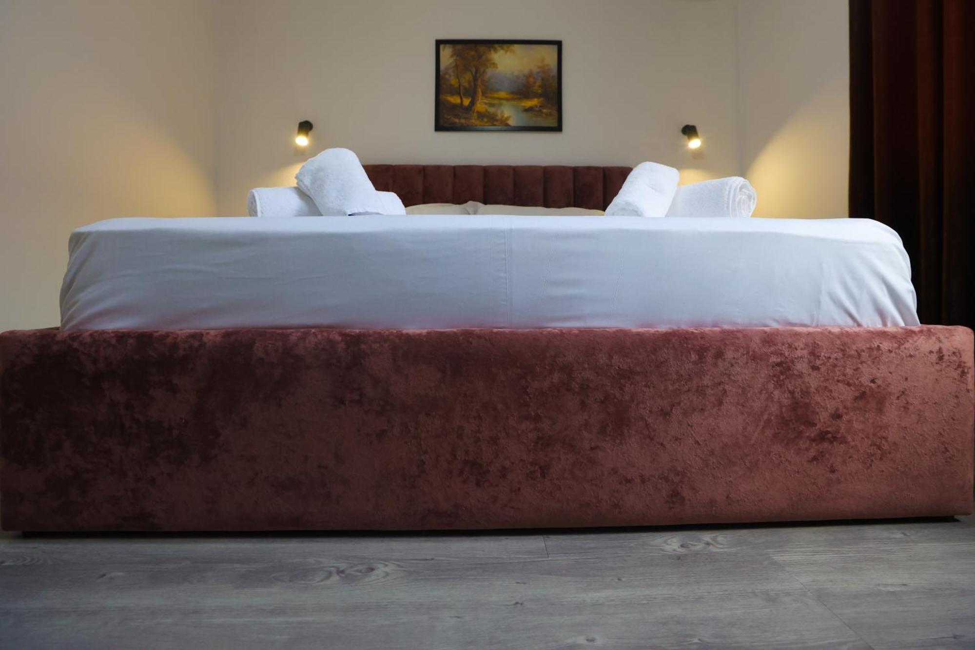 Vila Alizee Hotel Tirana Esterno foto