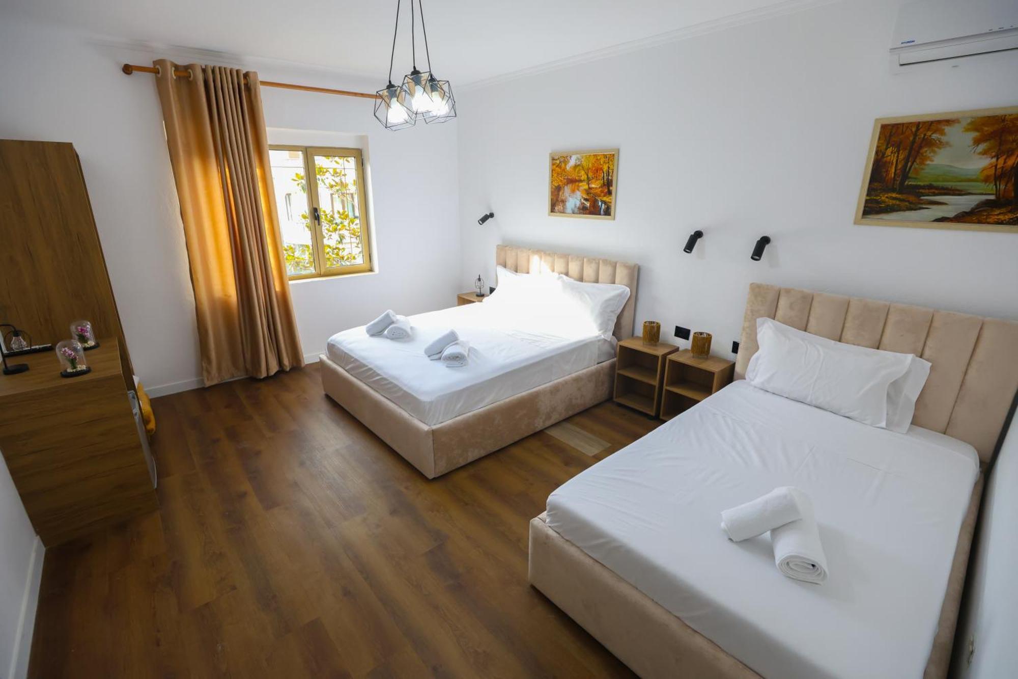 Vila Alizee Hotel Tirana Esterno foto